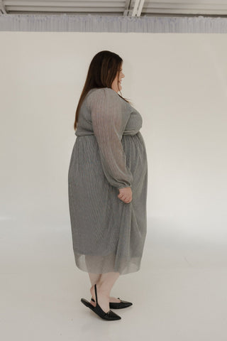 METALLIC SILVER PLISSE DRESS - Love Marlow