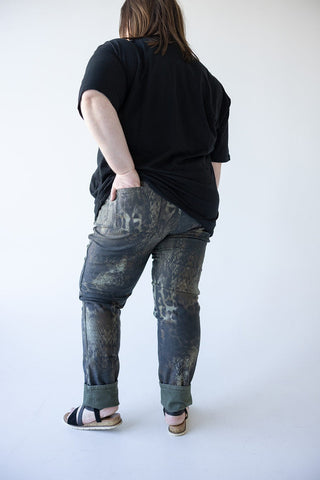MID - RISE REVERSIBLE SKINNY JEAN IN SNAKE PRINT AND ARMY - Love Marlow