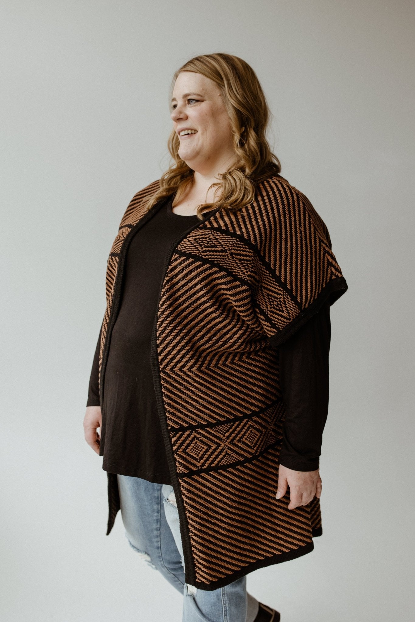 MINIMALIST AZTEC PATTERN KIMONO - Love Marlow