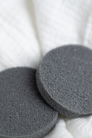 OOPS ERASER DEODORANT REMOVER IN GREY - WARDROBE STAIN FIXER ON - THE - GO - Love Marlow