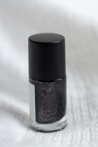 OYSTER BLACK SPARKLE NAIL POLISH – VEGAN ODORLESS & NON - TOXIC - Love Marlow