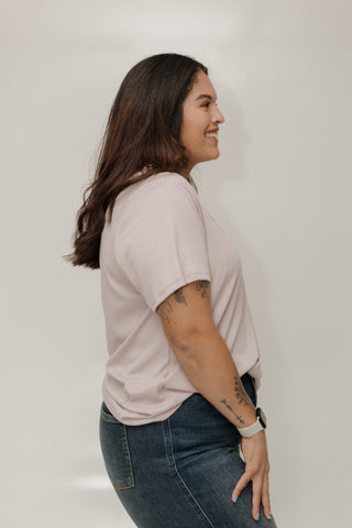 PEARL DOUBLE BUTTON RIBBED V - NECK BOYFRIEND TEE - Love Marlow