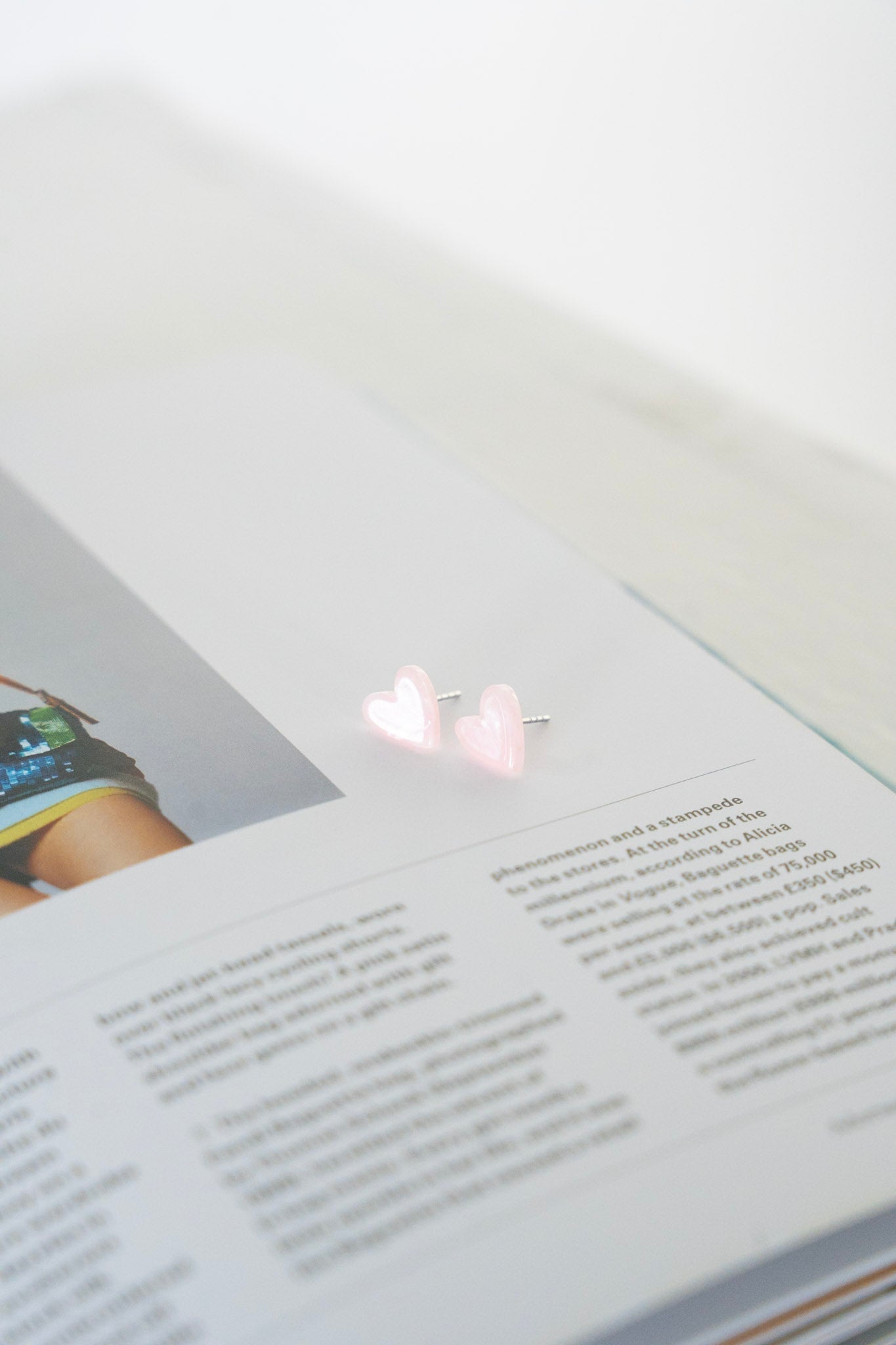 PINK HEART STUDS - Love Marlow