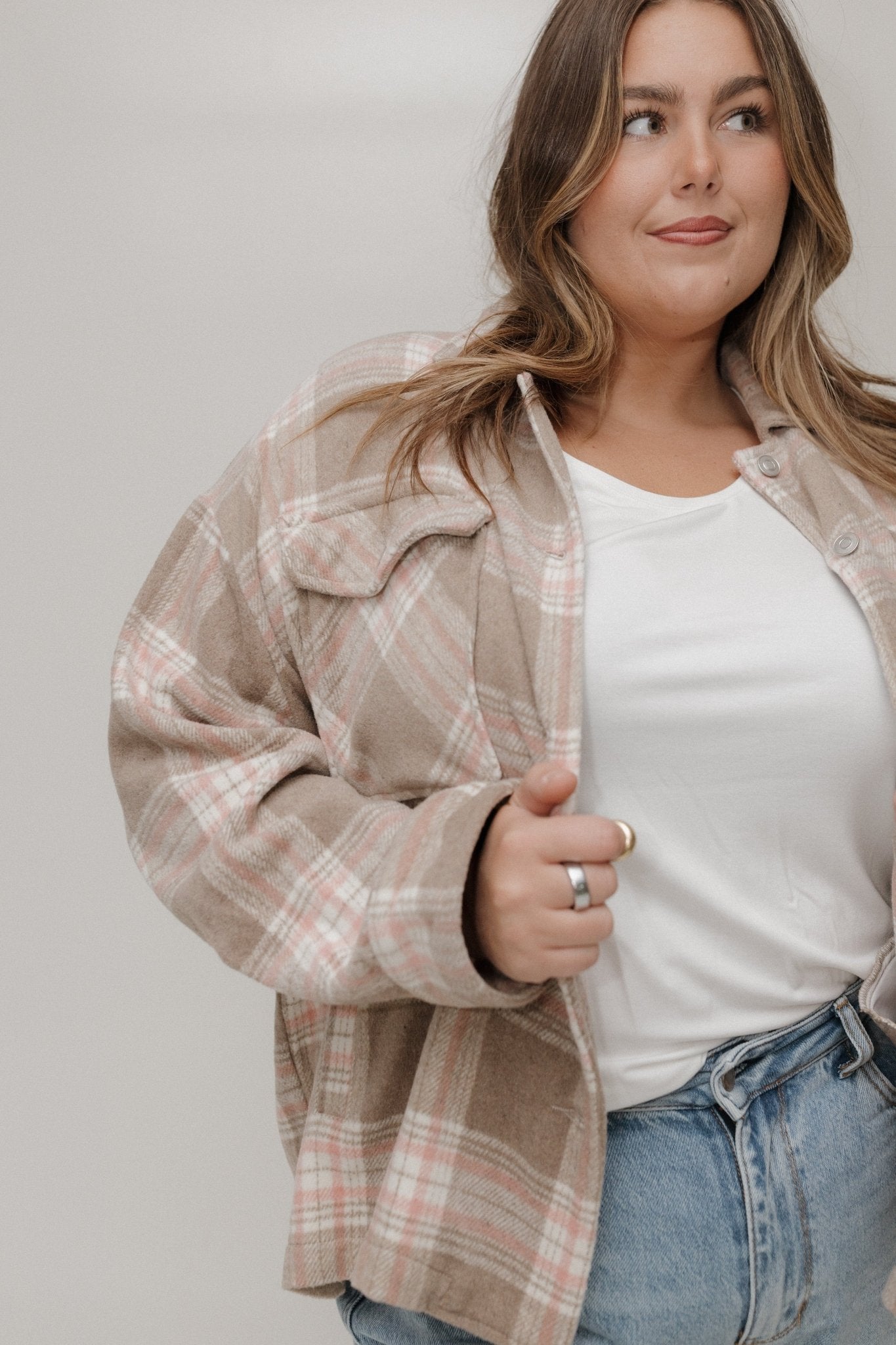 PLAID SHACKET IN CREME BRULEE - 3x - Love Marlow