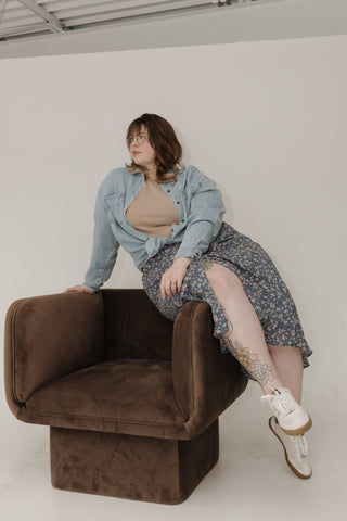 Pointelle Texture Tee – Warm Taupe - Love Marlow