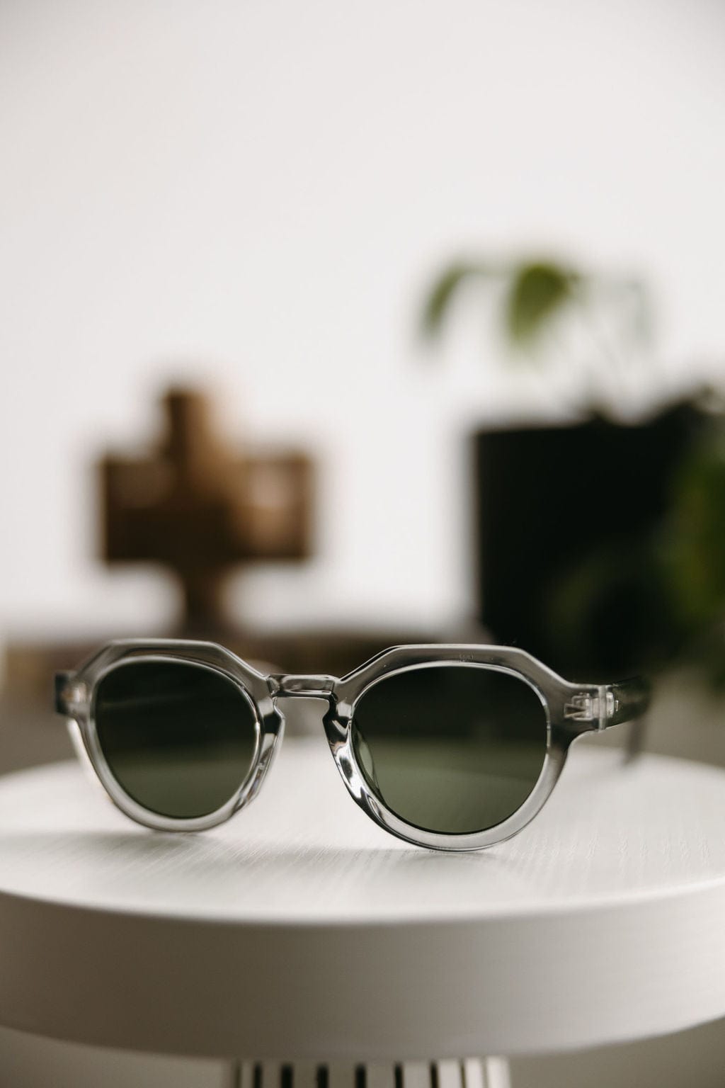 PORTSTEWART SUNGLASSES IN CLEAR - Love Marlow