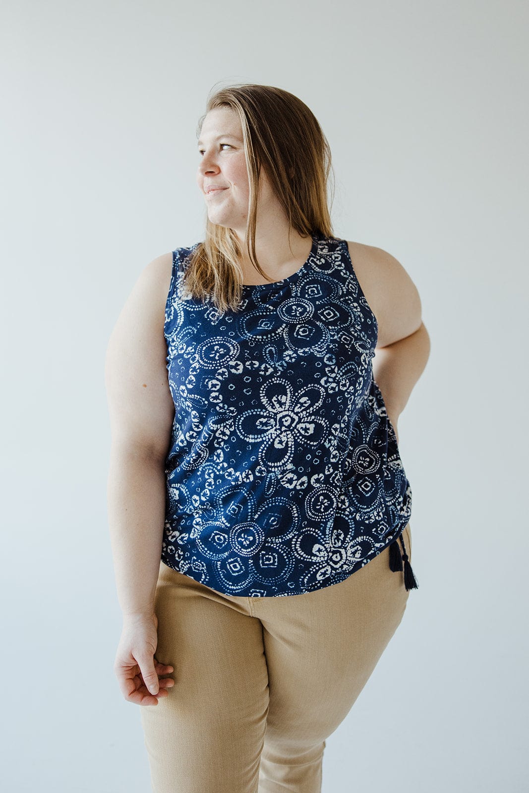 PRINTED BANDED HEM TANK WITH TIE IN INDIGO - Love Marlow