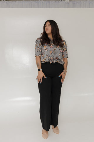 PUFF SHOULDER SILKY BUTTON - UP FLORAL BLOUSE IN CHARCOAL - Love Marlow