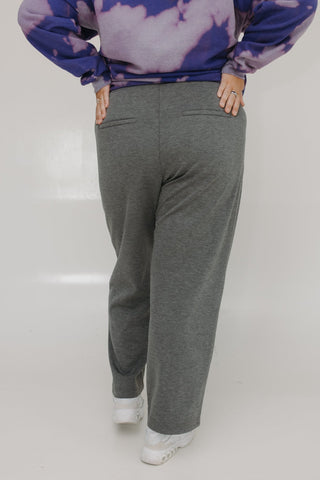 PULL - ON RELAXED SLIM STRAIGHT PANT IN DARK GREY MELANGE - Love Marlow