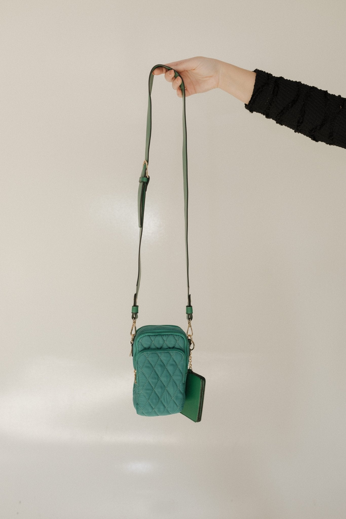 QUILTED CROSSBODY SLING BAG IN EMERALD - Love Marlow