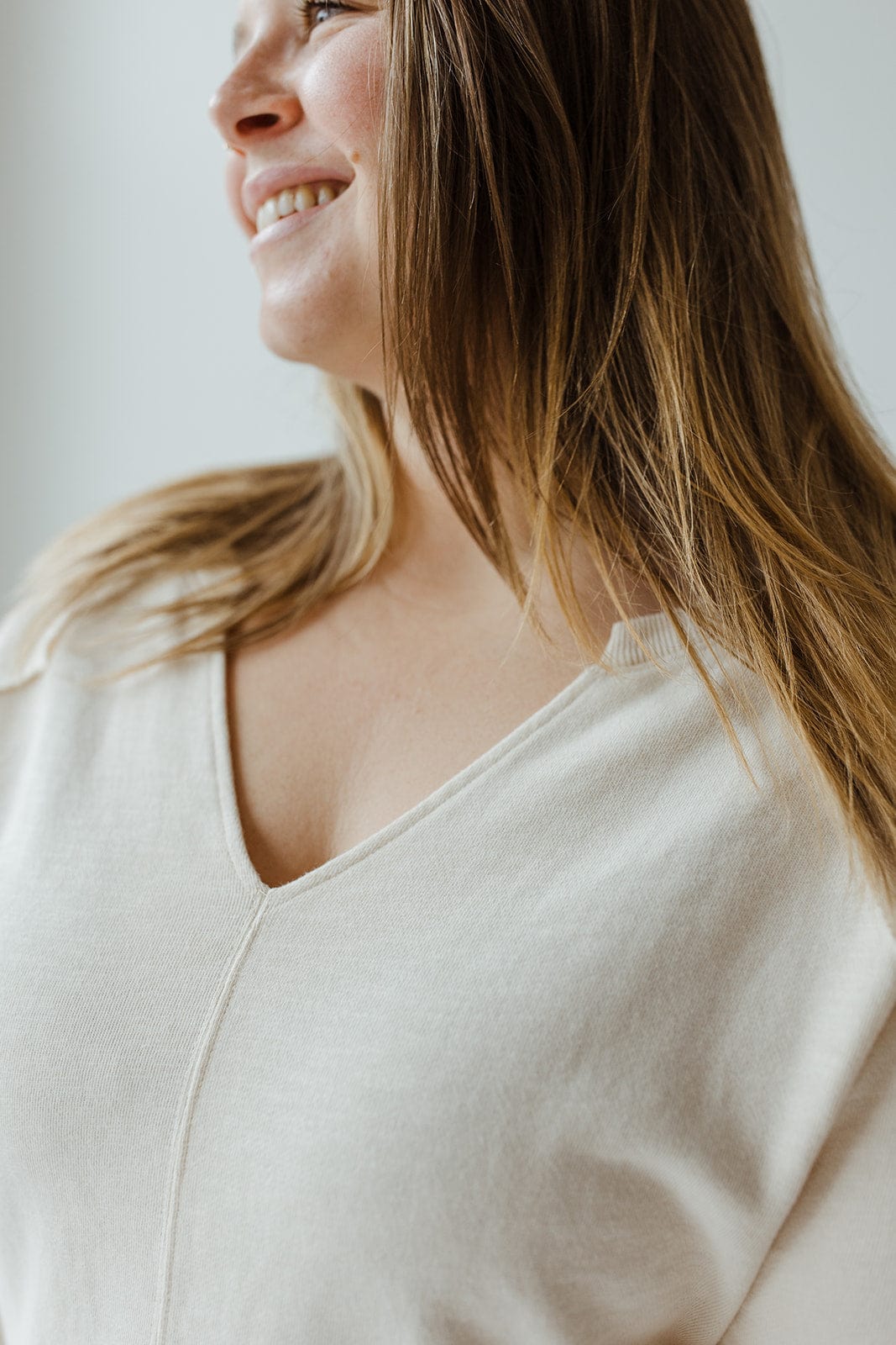 RAGLAN SLEEVE KNIT TOP WITH RAW HEM - Love Marlow