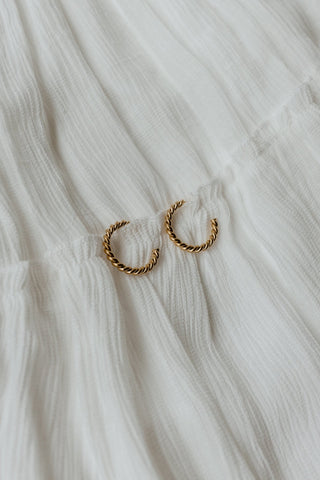 RAQUEL HOOP EARRINGS - Love Marlow