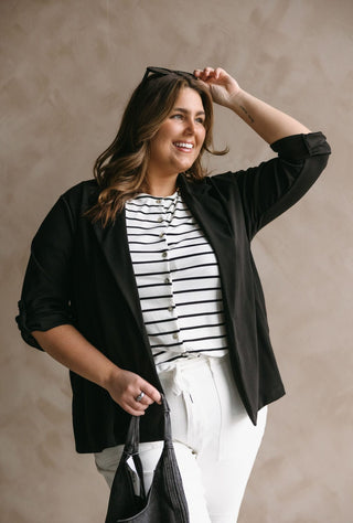 RELAXED BOYFRIEND BLAZER IN BLACK - Love Marlow