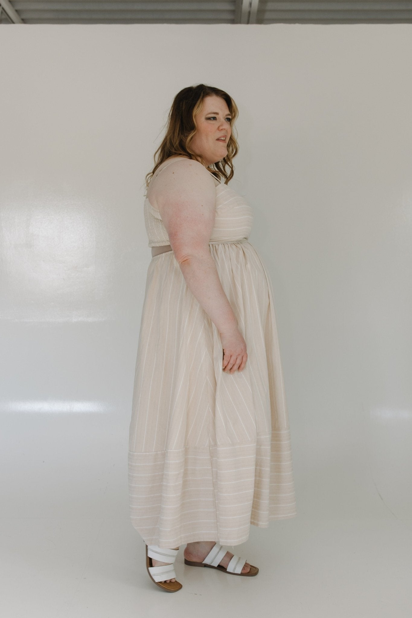 RETRO A - LINE STRIPED DRESS WITH KEYHOLE BACK - Love Marlow