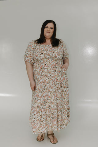 RETRO FLORAL SMOCKED BODICE TIERED SKIRT WITH BUBBLE SLEEVE - Love Marlow