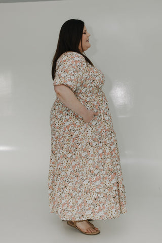 RETRO FLORAL SMOCKED BODICE TIERED SKIRT WITH BUBBLE SLEEVE - Love Marlow