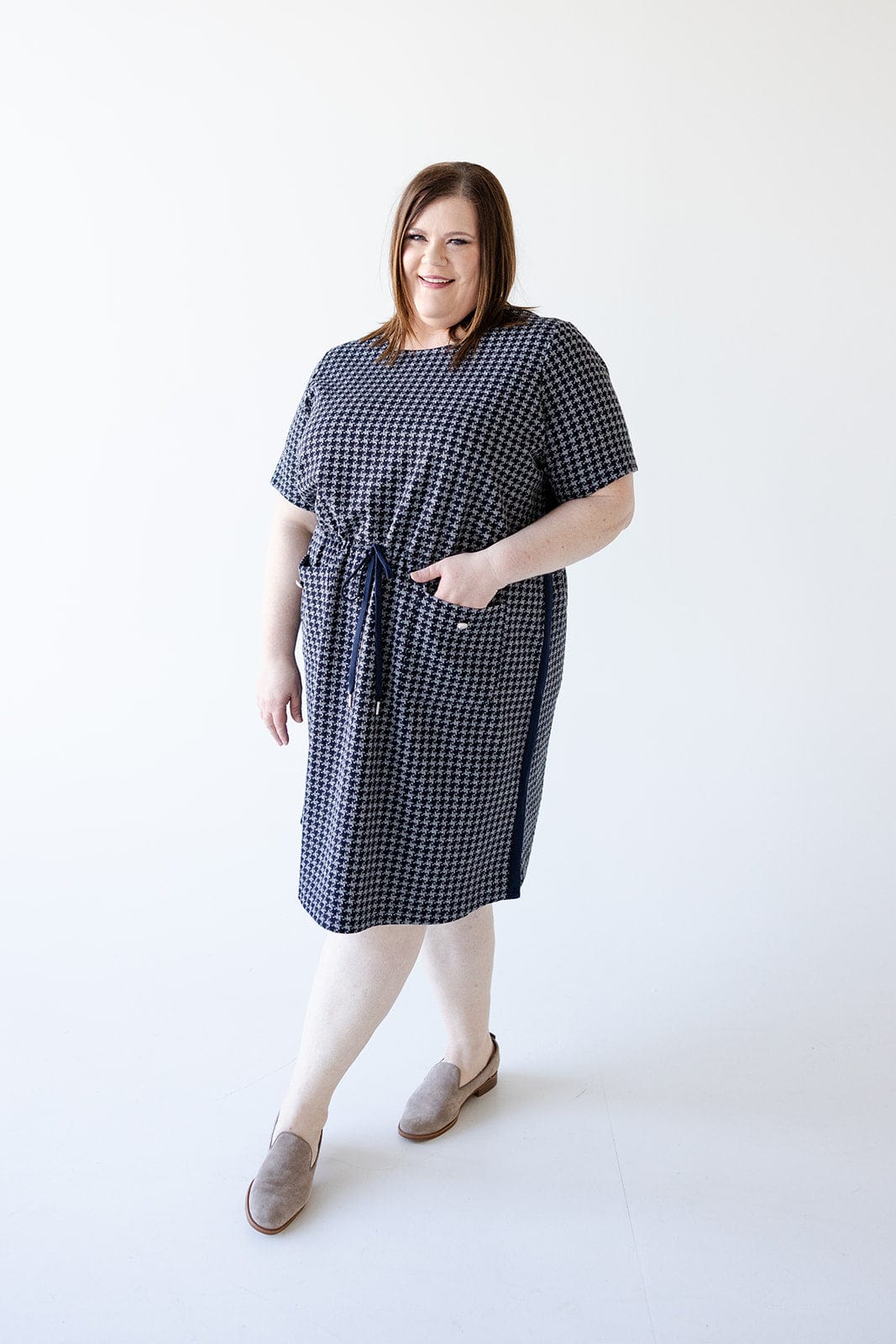 RETRO VIBING HOUNDSTOOTH DRESS - Love Marlow