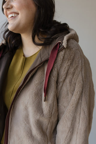 REVERSIBLE FAUX FUR JACKET - Love Marlow
