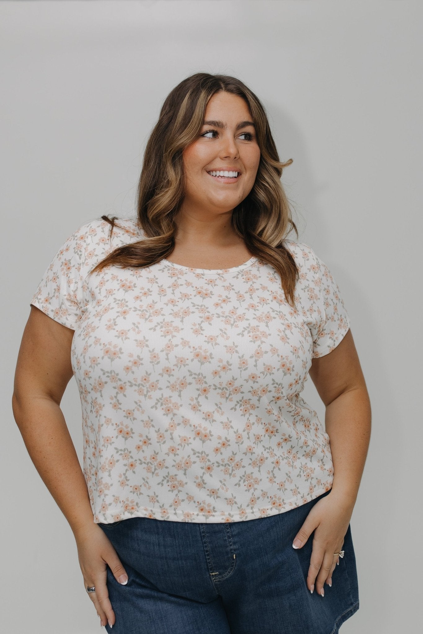 RIBBED ESSENTIAL FLORAL PRINT SCOOPED NECK TEE - Love Marlow