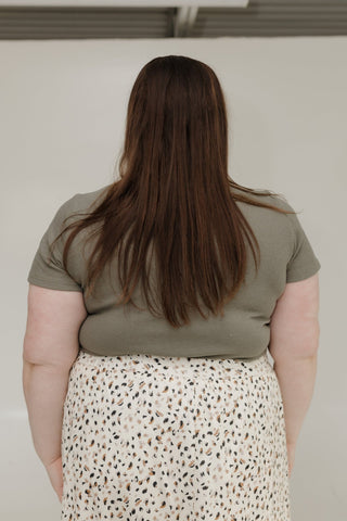 RIBBED ESSENTIAL SCOOPED NECK SWEATER TEE IN FOREST HAZE - Love Marlow