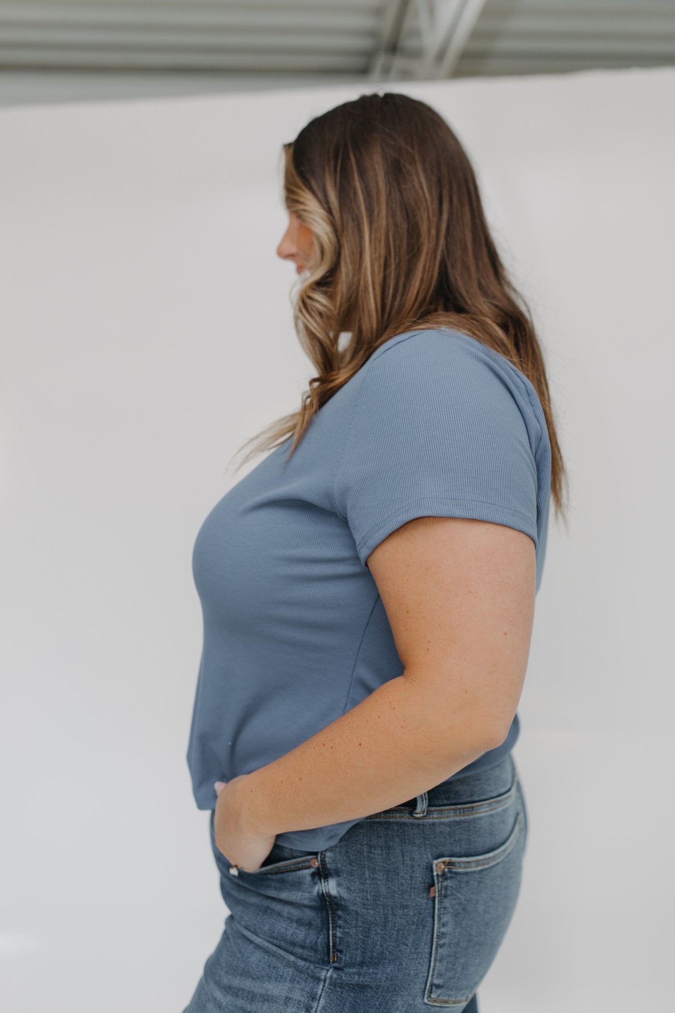 RIBBED ESSENTIAL SCOOPED NECK TEE IN LAGUNA BLUE - Love Marlow