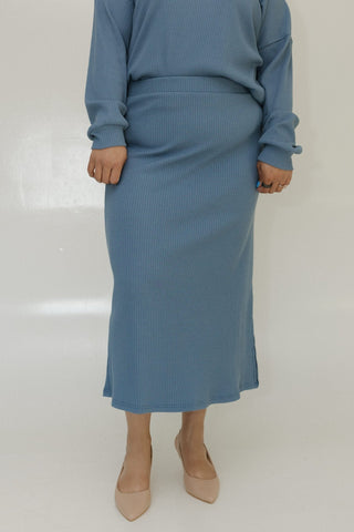 RIBBED KNIT MIDI LENGTH PENCIL SKIRT IN ADRIFT - Love Marlow