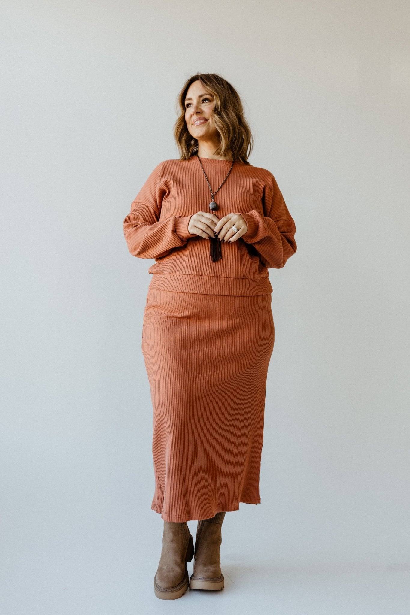 RIBBED KNIT MIDI LENGTH PENCIL SKIRT IN RENARD - Love Marlow