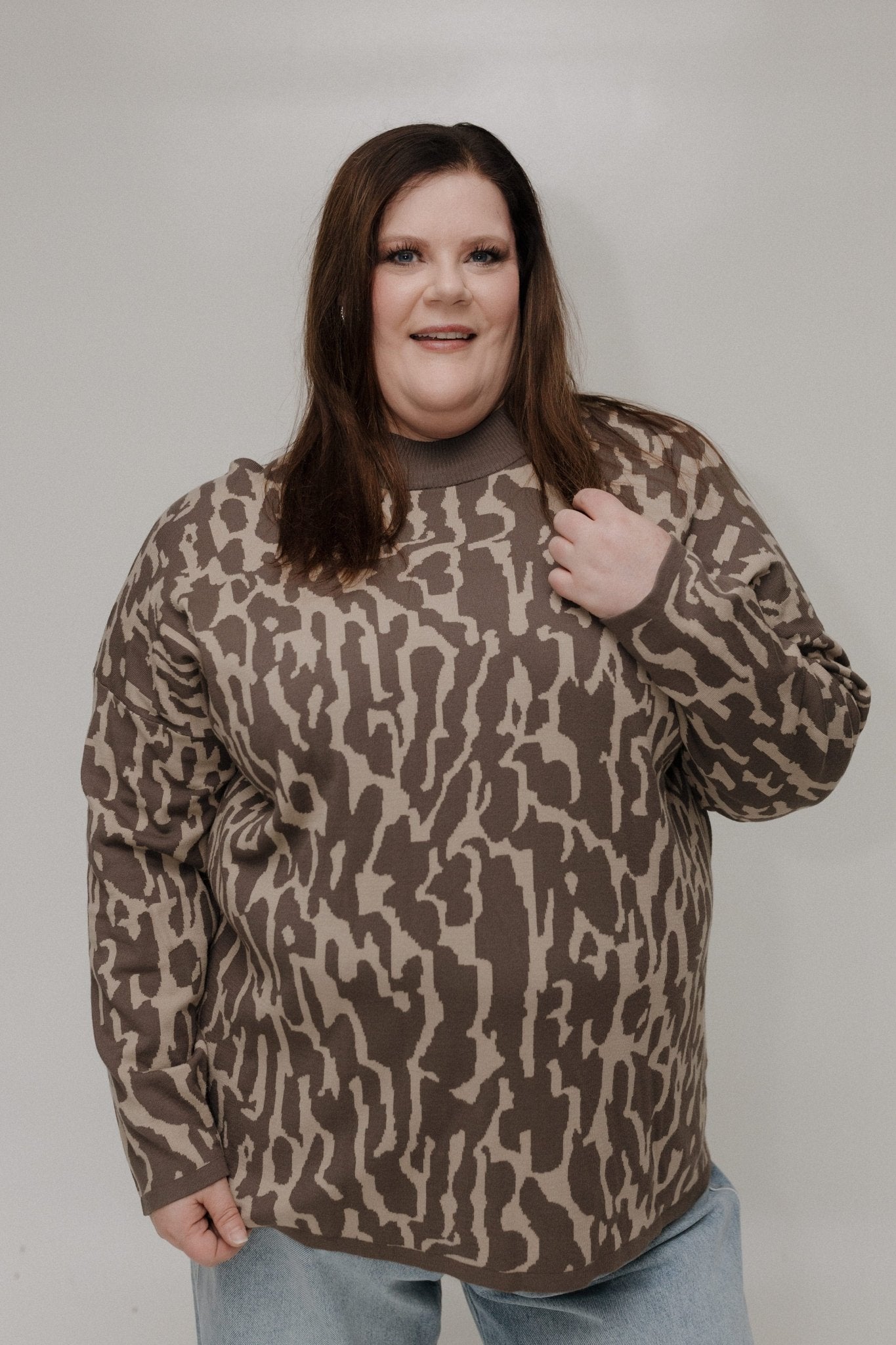 RIBBED MOCK NECK ANIMAL PRINT SWEATER - Love Marlow
