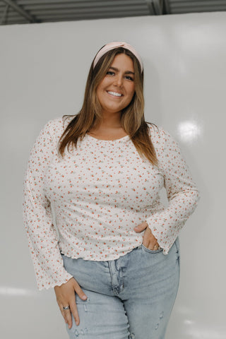 RIBBED SCOOP NECK LONG SLEEVE TEE WITH LETTUCE HEM - Love Marlow