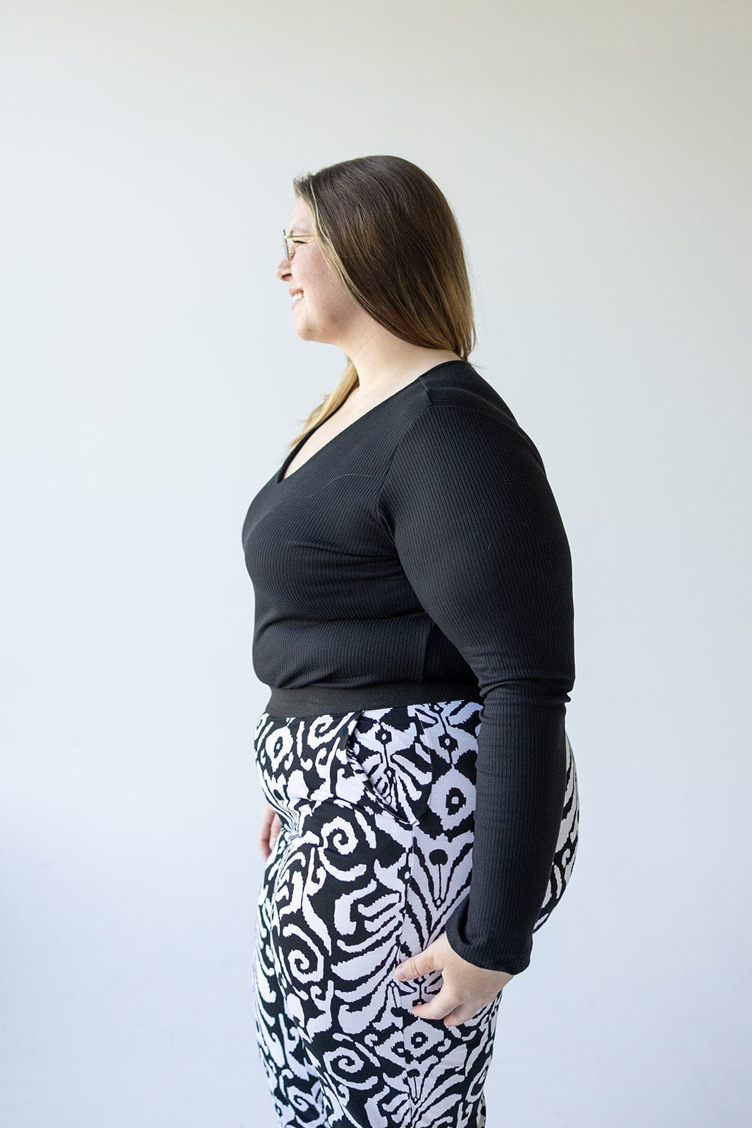 RIBBED V - NECK BODYSUIT IN BLACK - Love Marlow