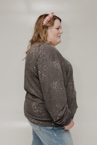 "ROCKIN' ROUND THE CHRISTMAS TREE" HOLIDAY CREWNECK GRAPHIC TEE - Love Marlow