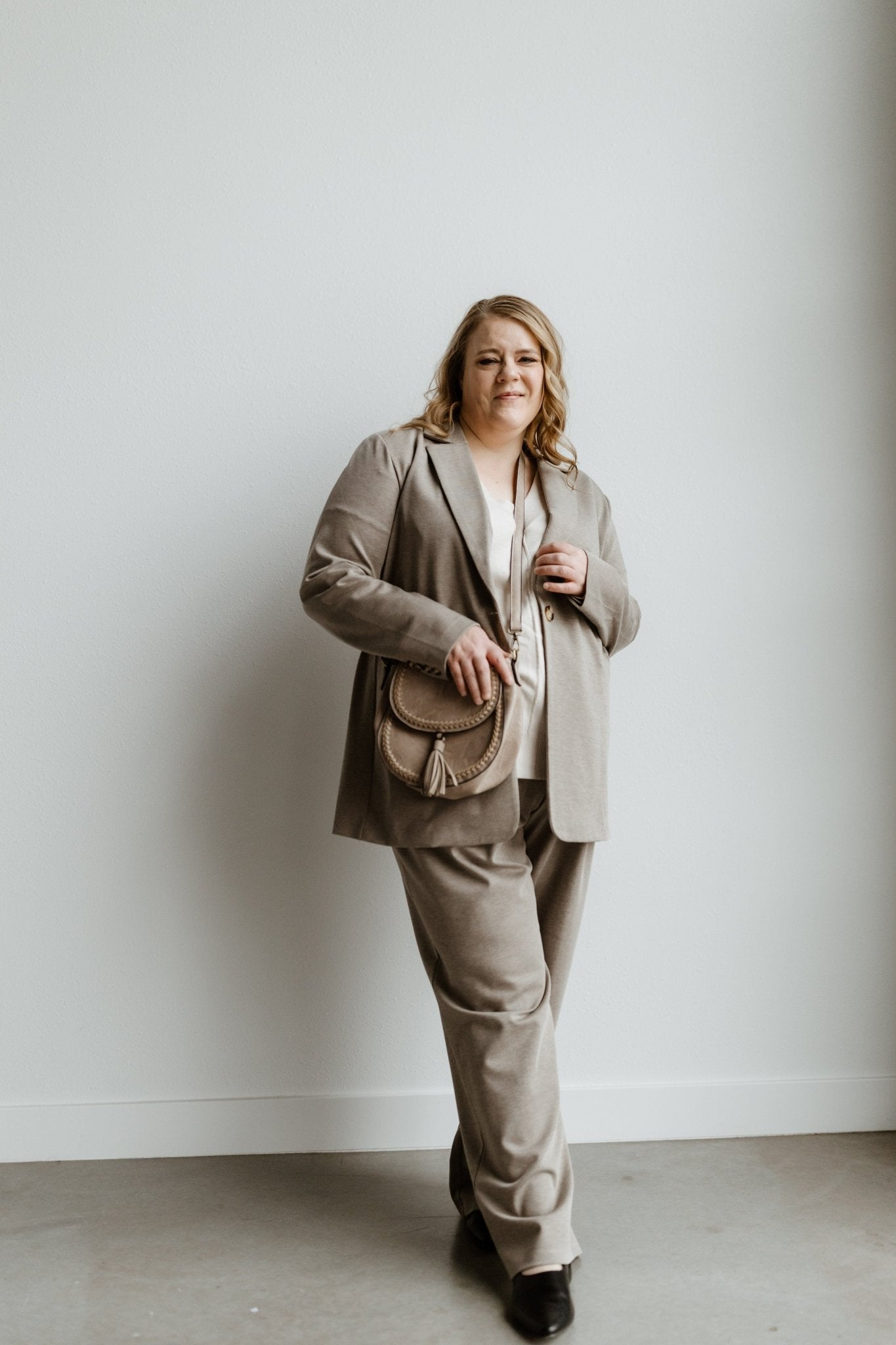 ROUND MEDIUM SATCHEL WITH STITCH AND TASSEL DETAIL - Love Marlow