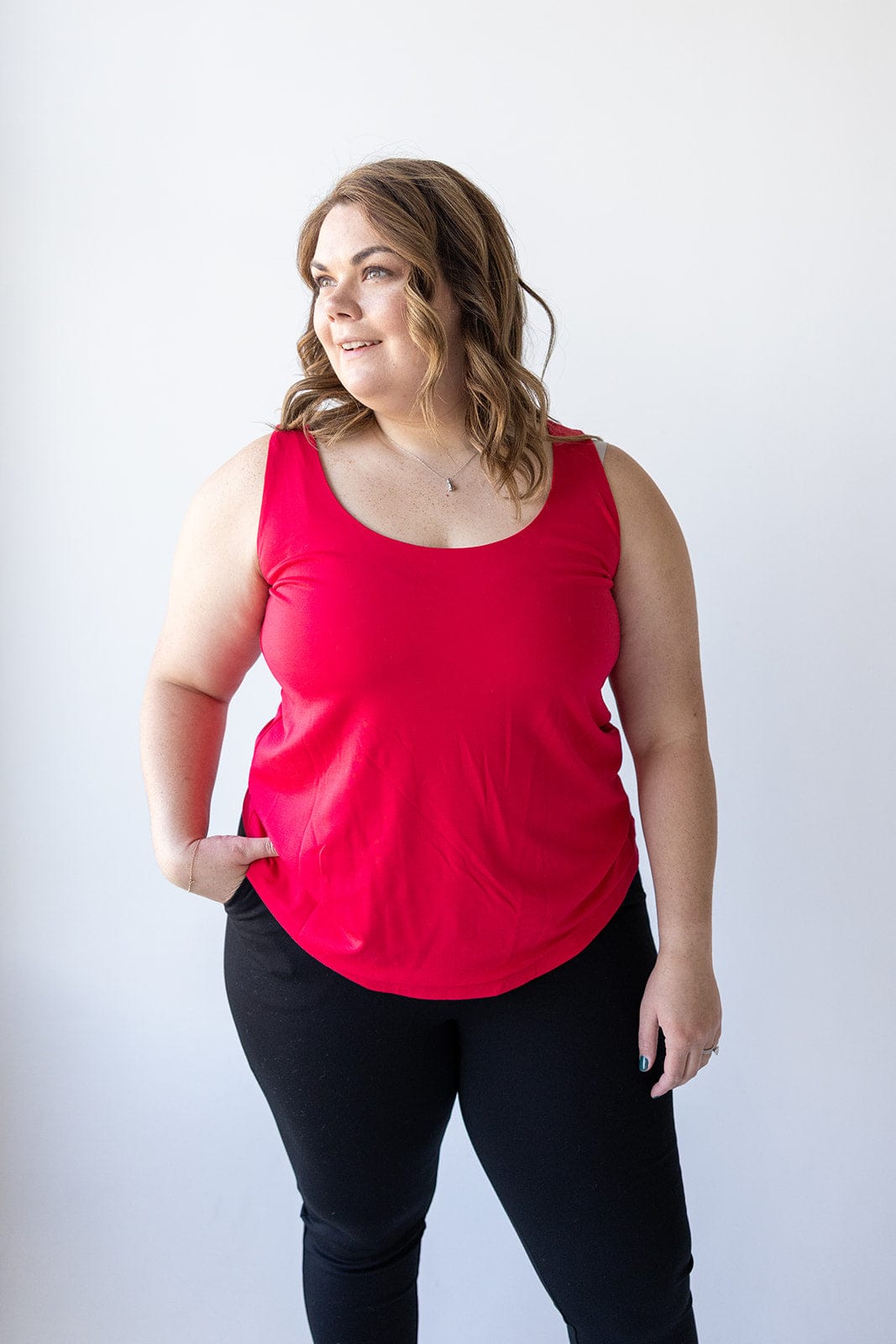 ROUND NECK CAREER TANK IN CALIENTE - Love Marlow