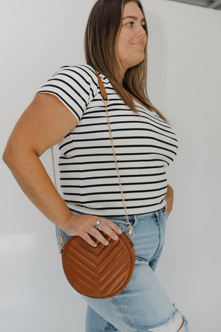 ROUND QUILTED CROSSBODY PURSE IN BROWN LIGHTWEIGHT FAUX LEATHER WITH GOLD CHAIN STRAP - Love Marlow