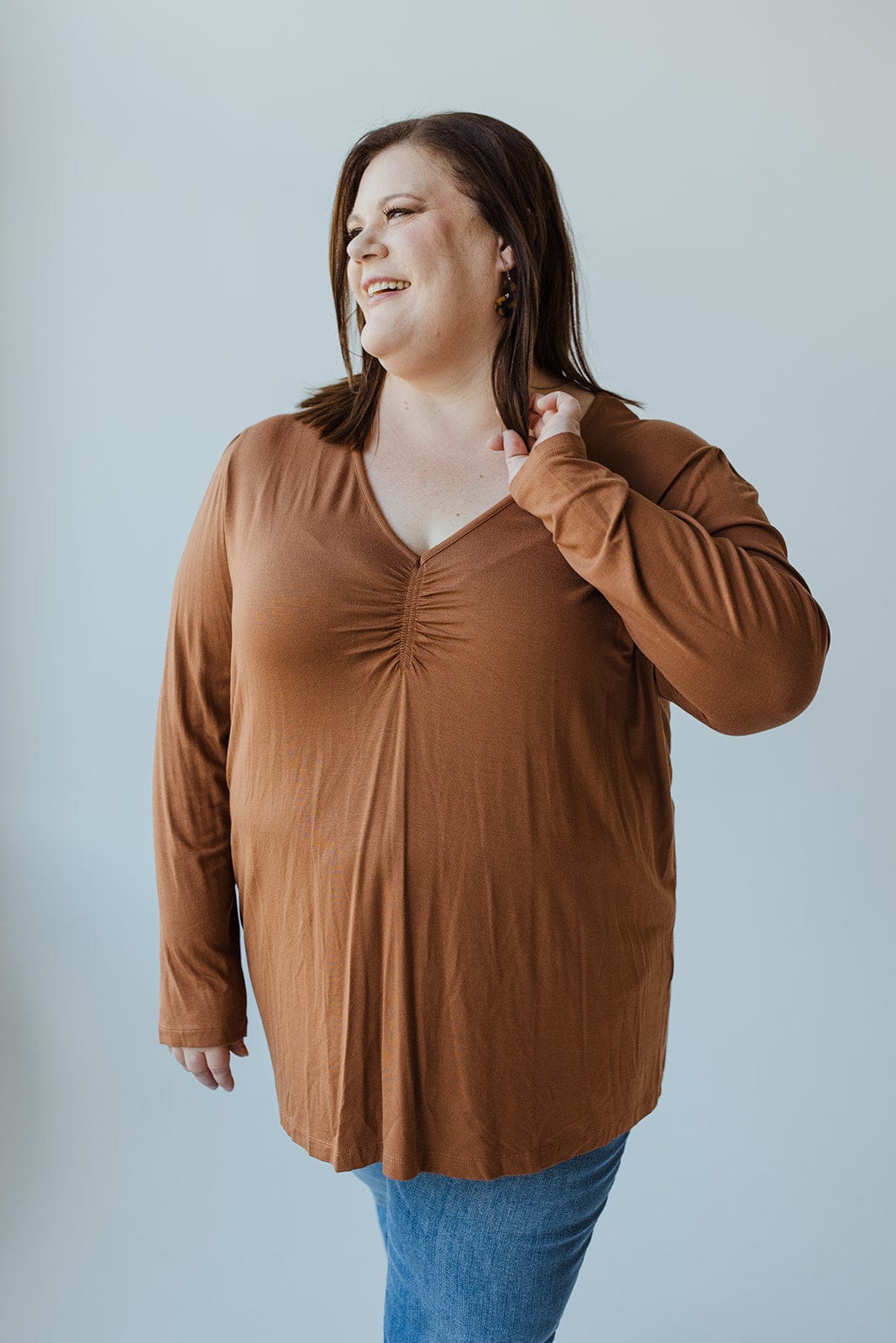 RUCHED BODICE LONG SLEEVE TEE IN URBAN BRONZE - Love Marlow