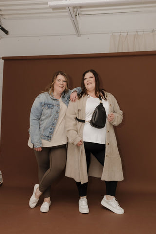 SAND RIBBED RAGLAN SLEEVE V - NECK LONG SLEEVE KNIT TEE - Love Marlow