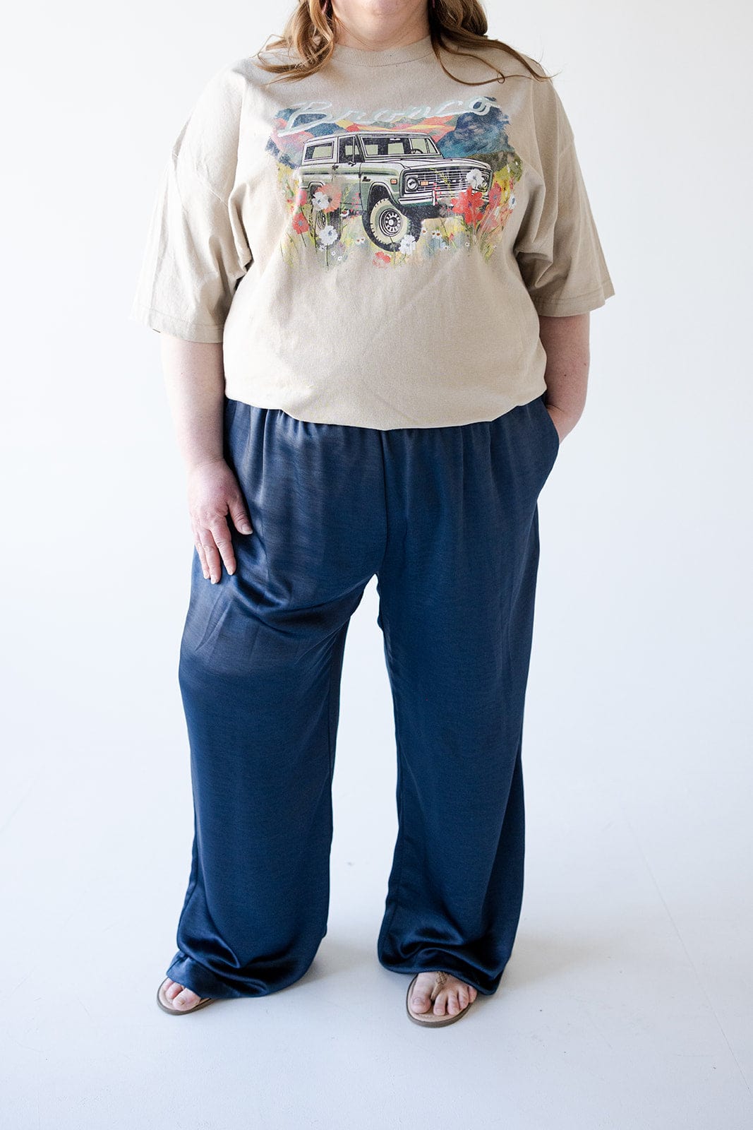 SATIN PULL - ON STRAIGHT LEG PANT - Love Marlow