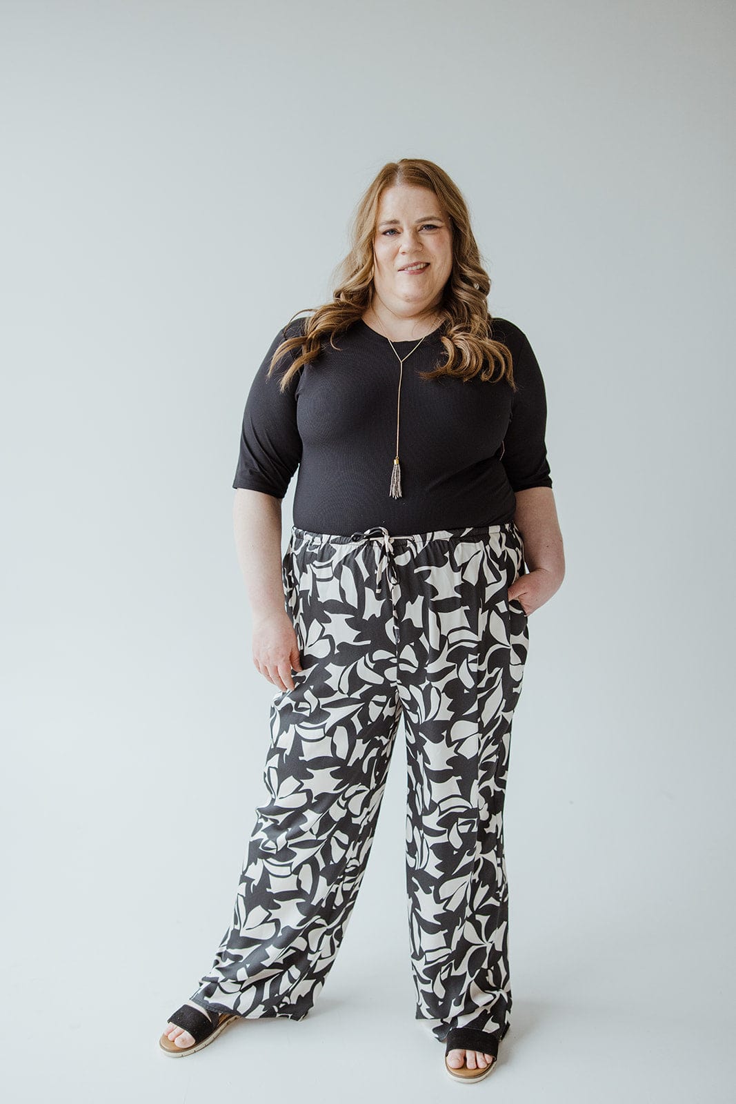 SATINY ABSTRACT FLORAL WIDE LEG PANTS - Love Marlow