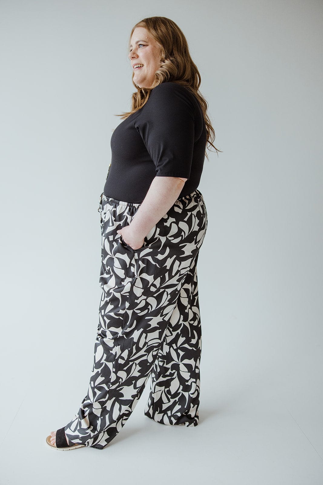 SATINY ABSTRACT FLORAL WIDE LEG PANTS - Love Marlow
