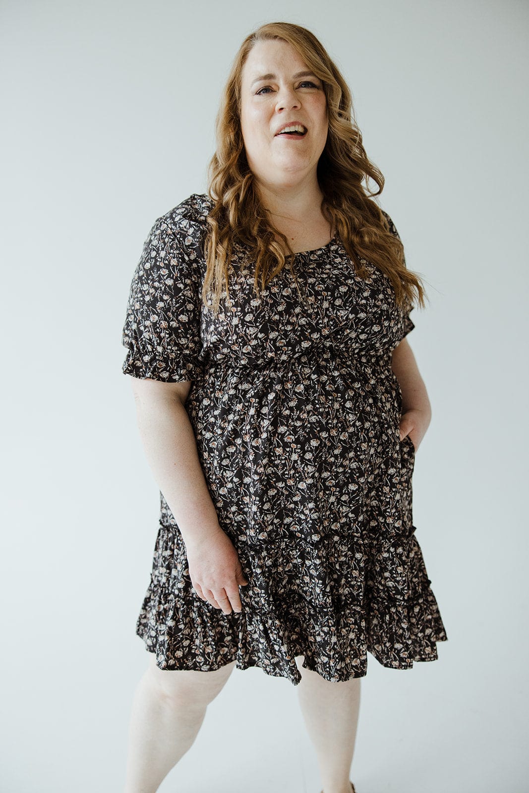 SCOOP NECK KNEE LENGTH FLORAL DRESS - 2x - Love Marlow