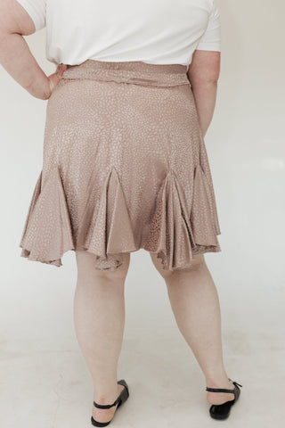 SHIMMERY ANIMAL PRINT TIERED MINI SKIRT IN DUSTY ROSE - Love Marlow