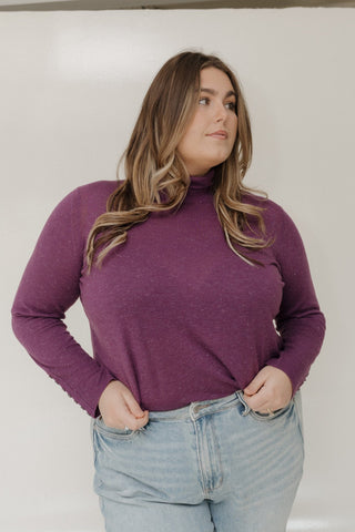 SHIMMERY LIGHTWEIGHT TURTLENECK IN ROYALTY - Love Marlow