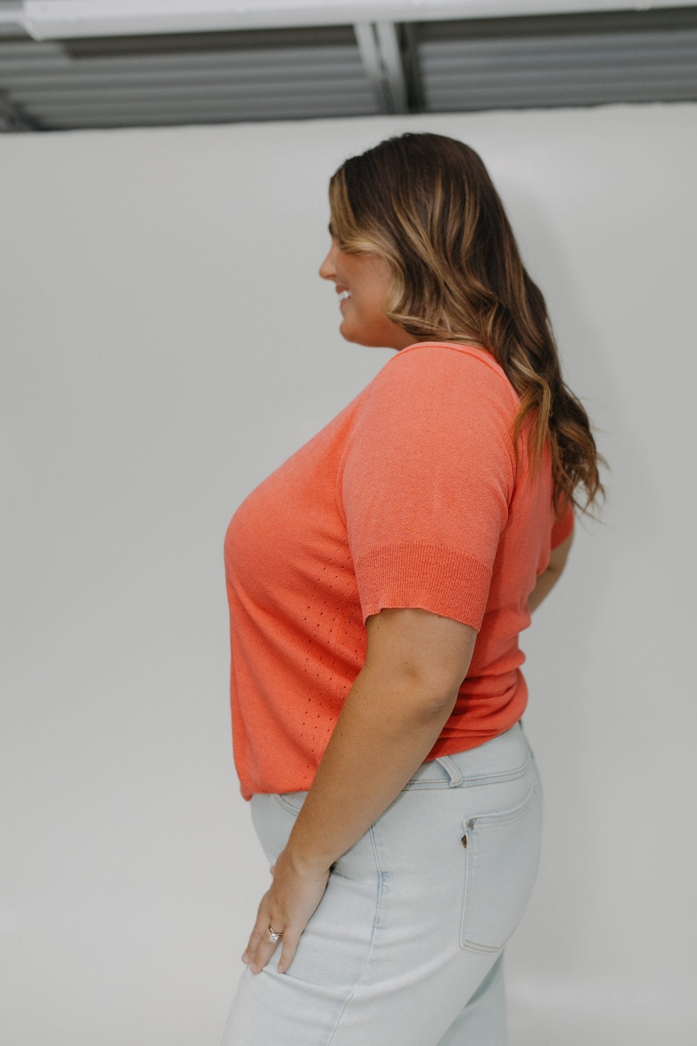 SHORT BLOUSON SLEEVE LIGHTWEIGHT SWEATER IN SANDÍA - Love Marlow