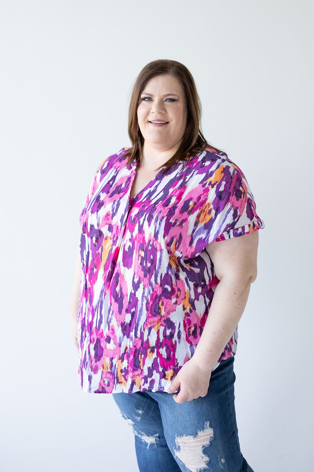 SHORT SLEEVE CHIFFON BLOUSE WITH PLEAT - Love Marlow