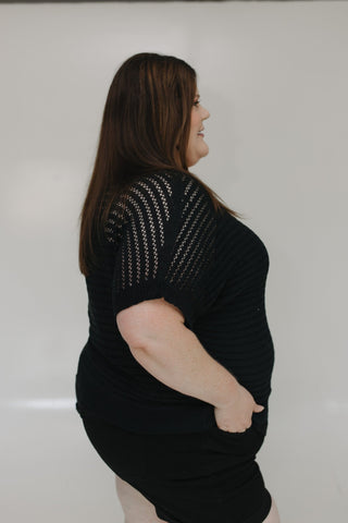 SHORT SLEEVE CROCHET SWEATER IN BLACK - Love Marlow