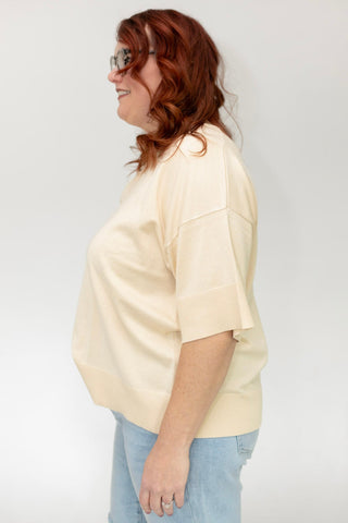 Short Sleeve Lightweight V-Neck Sweater – Natural - Love Marlow