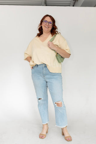 Short Sleeve Lightweight V-Neck Sweater – Natural - Love Marlow