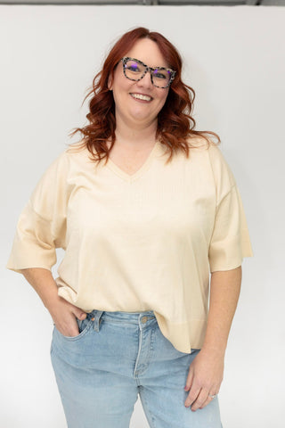 Short Sleeve Lightweight V-Neck Sweater – Natural - Love Marlow