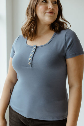 SHORT SLEEVE SCOOPED NECK HENLEY IN ADRIFT - Love Marlow