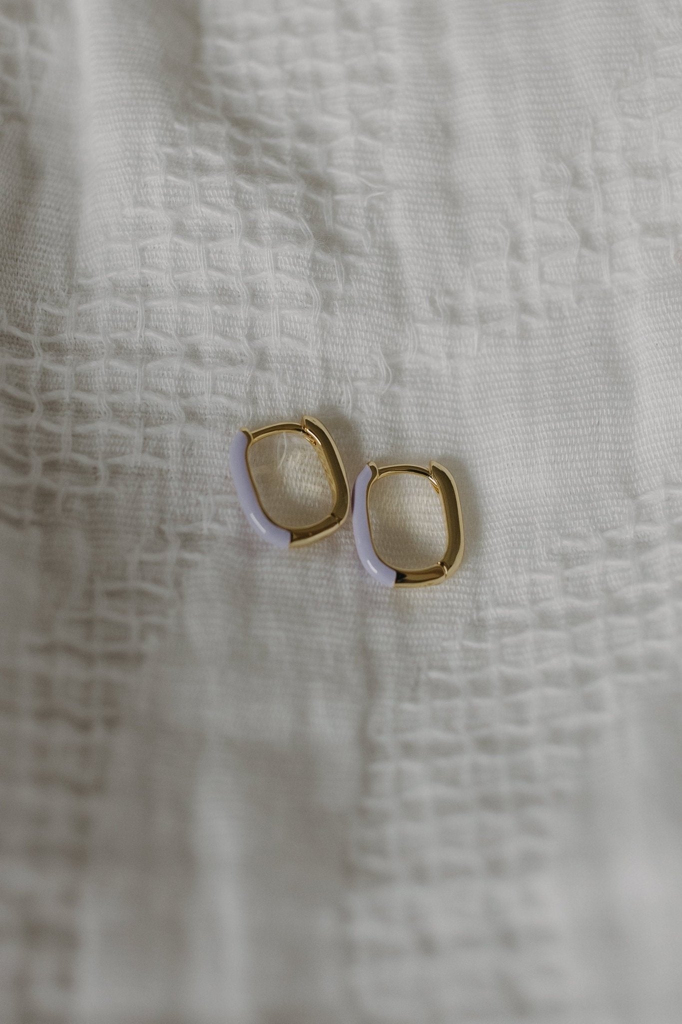 SIENNA POWDER PURPLE ENAMEL HOOPS - Love Marlow